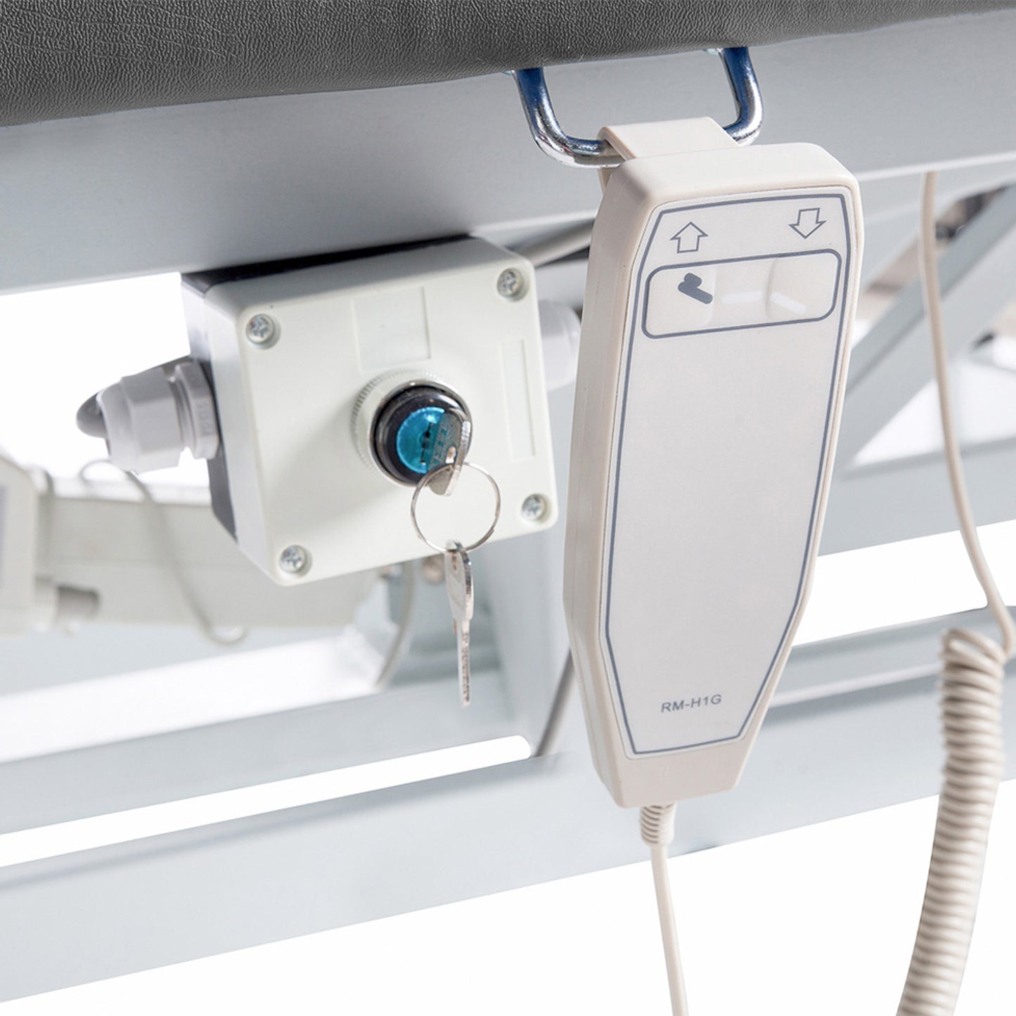 elektische Bobathliege/Behandlungsliege grau 028280